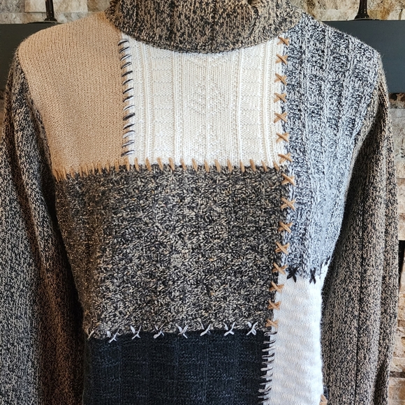 Emma James Women's Colorblock Cowl Neck Long Sleeves Sweater Size Large - Picture 6 of 7